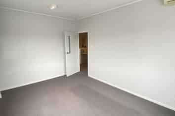 Upmarket office suite in Milford