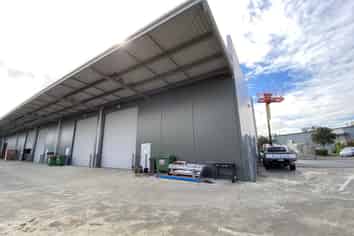 Versatile A-Grade Unit 