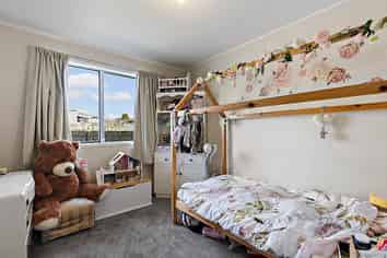 46 Wickman Way, Mangere East