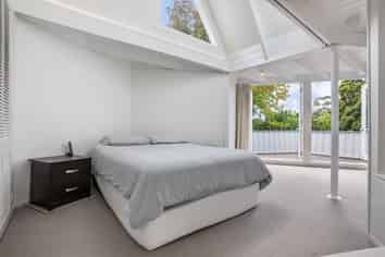 25 Eastcliffe Road, Castor Bay