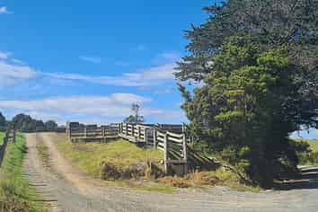 200 Central Road, Taipuha