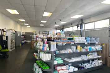 VERSITILE COMMERCIAL SPACE WITH PROFILE