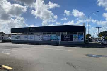 VERSITILE COMMERCIAL SPACE WITH PROFILE