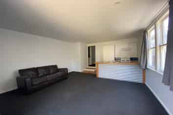 36b Bolton Street, Petone