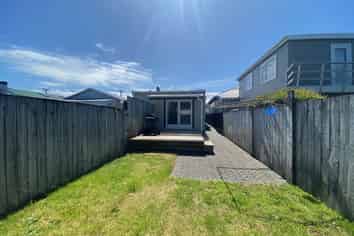 36b Bolton Street, Petone