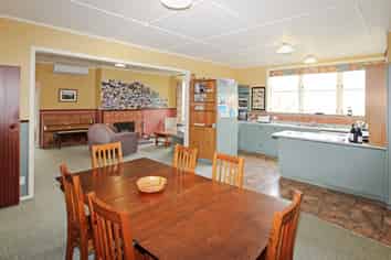 11 Swan Street, Taihape and Surrounds