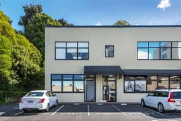 Entry-level retail unit opportunity