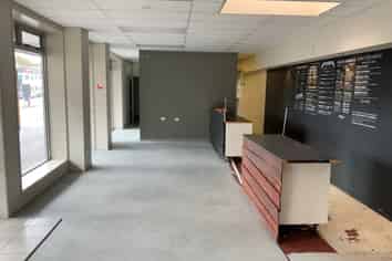 CBD RETAIL / OFFICE 84m2