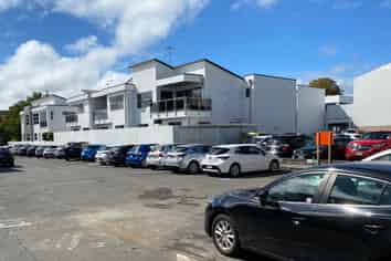 A Grade Offices with Parking 