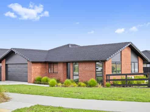 1 Tahuna Minhinnick Drive, Glenbrook