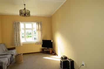 8 Stewart Street, Waimangaroa