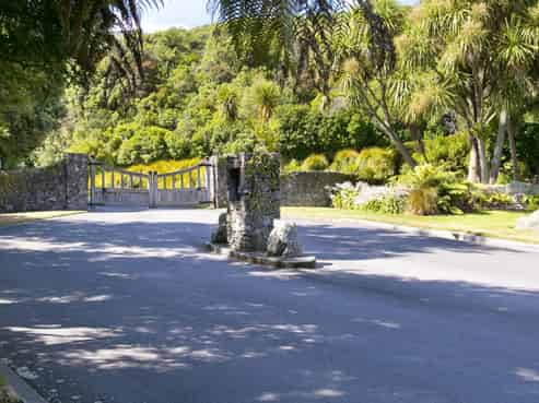 24 Whakamoenga Point, Acacia Bay