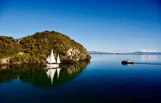 24 Whakamoenga Point, Acacia Bay