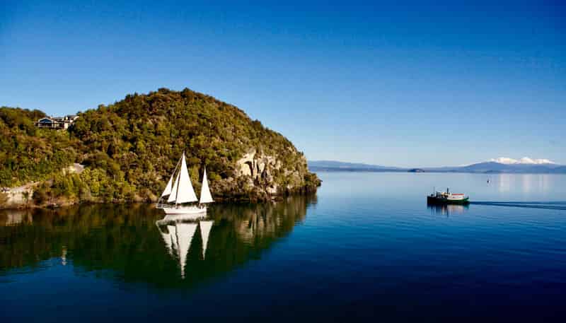 24 Whakamoenga Point, Acacia Bay