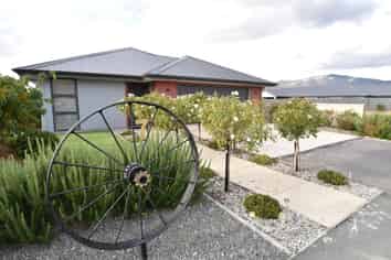 7 Cirrus Place, Omarama