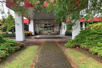 CBRE - Prime West Office