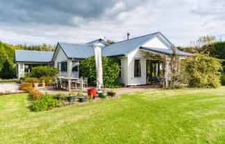 86 Avocado Lane, Mangawhai