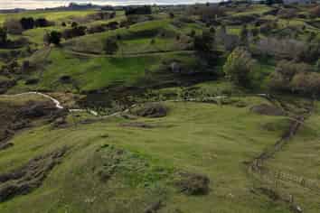 4287 Highway 22, Te Akau