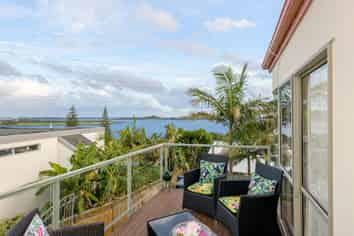 9A Hoskins Avenue, Hillsborough