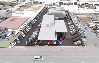 Multiple options in New Lynn