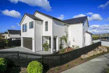 15 Hopetea Street, Long Bay