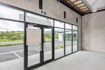 108sqm retail units for lease in Albany