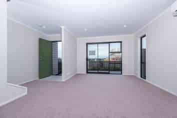 11 Waenganui Road, Hobsonville