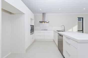 11 Waenganui Road, Hobsonville