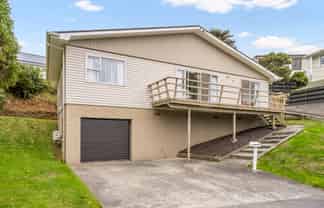 18 Akatea Road, Korokoro