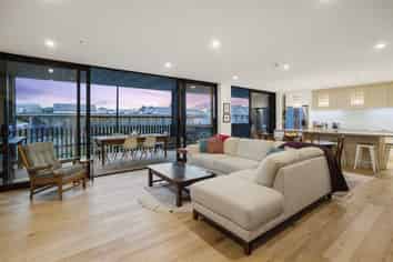 103/51 Ninth View Avenue, Beachlands