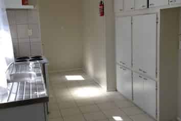 1 Barnfield Place, Glendene