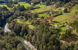 820 Wakamarina Road, 