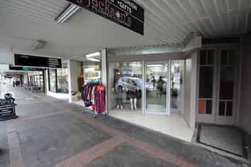 HIGH RETURNING COMMERCIAL BUILDING 