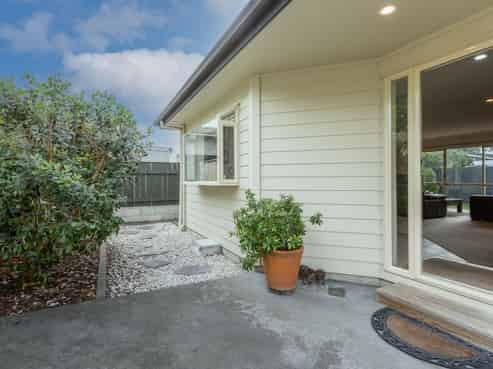 9B Avenue Road, Greenmeadows