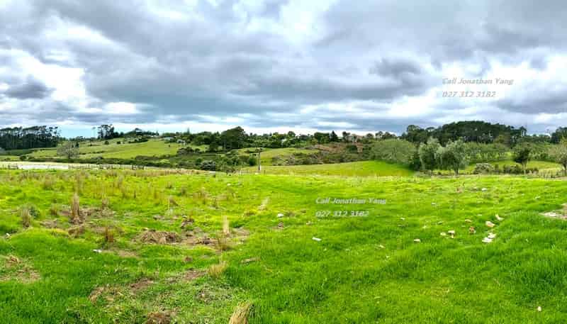 21 Red Hills Road, Massey