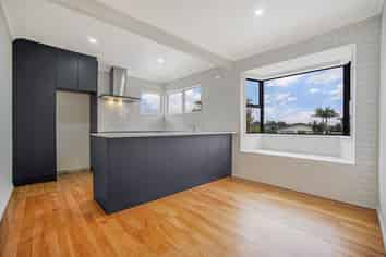 260 Sturges Road, Henderson