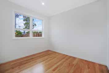 260 Sturges Road, Henderson