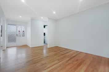 260 Sturges Road, Henderson