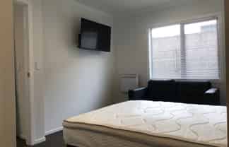 6/4 RMD Hammond St, Hamilton Central