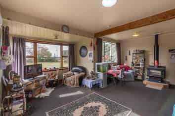 10 South of Dunsandel, Dunsandel