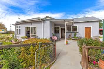 10 South of Dunsandel, Dunsandel