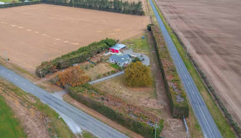 10 South of Dunsandel, Dunsandel