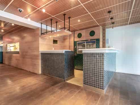 Prime Restaurant / Retail Shop