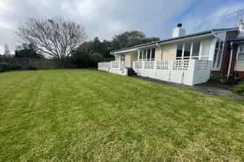 14 Robert Hall Road, Remuera