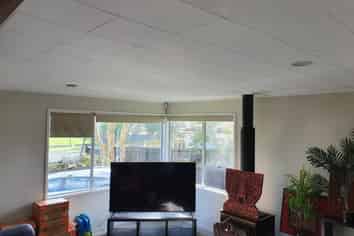 8 Sharland Avenue, Manurewa