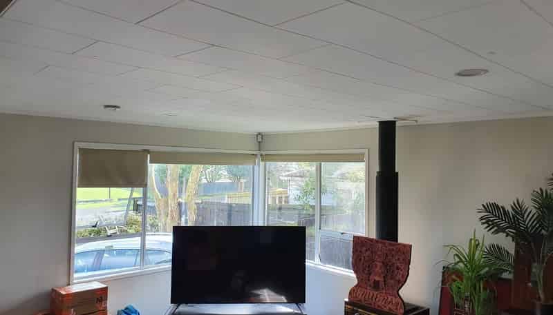 8 Sharland Avenue, Manurewa