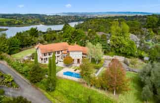 257 Paremoremo Road, Paremoremo