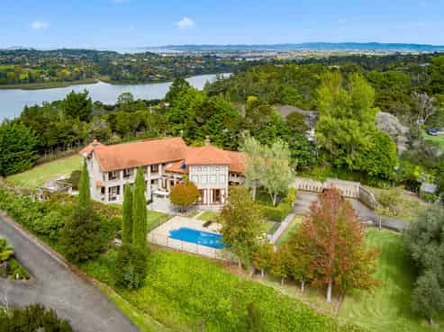 257 Paremoremo Road, Paremoremo