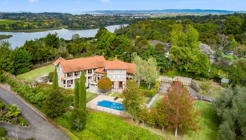 257 Paremoremo Road, Paremoremo