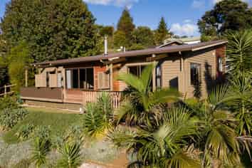 15 Peacock Garden Drive, Kerikeri